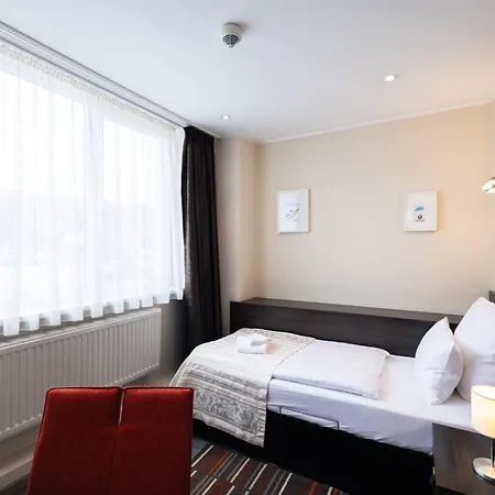 Home Hotel Вильгельмсхафен