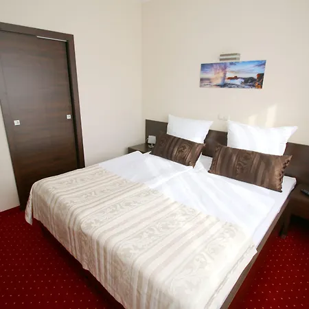 Home Hotel 3* Вильгельмсхафен