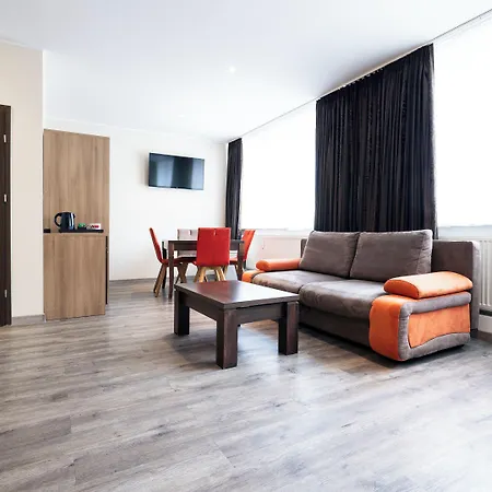 Отель Home Hotel 3*