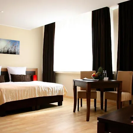 Hotel Home Hotel 3*
